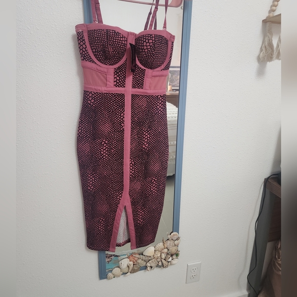 Bodycon NWT Dress Size XS - Picture 1 of 8